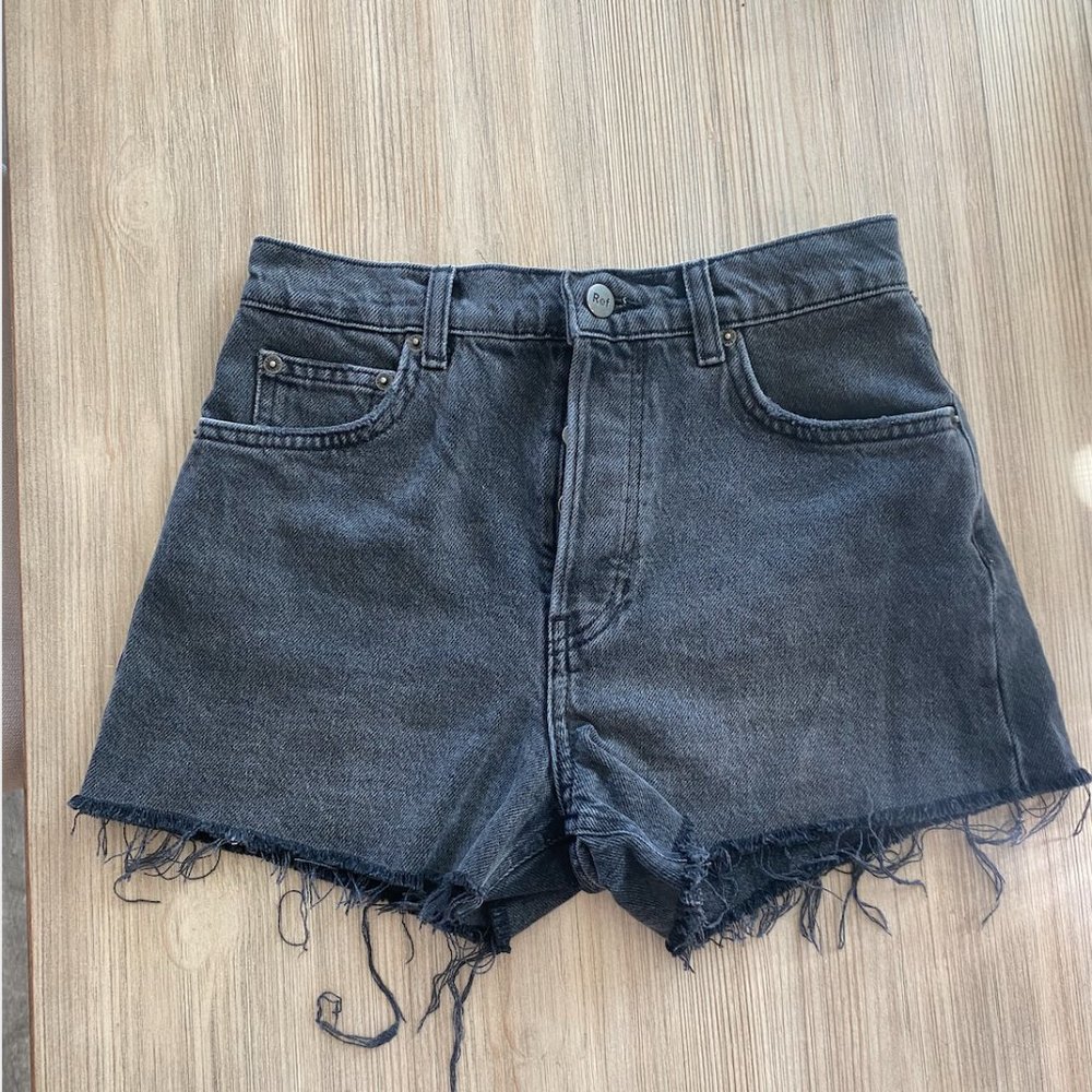 Reformation Charlie High Rise Shorts in Havana Size 25